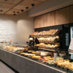 Download - Die neue WASGAU Bäckerei mit Café in Herxheim – Verkaufstheke