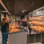 Download - WASGAU Café-Bäckerei in Pirmasens -Impression Bedientheke (Foto: WASGAU AG)