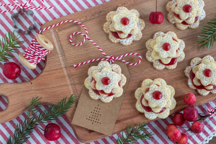 weihnachtliche Drip-Cake-Plätzchen Rezept zum Nachbacken