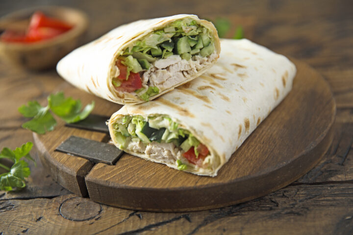 Wrap mit Thai Hähnchen und Salat - Rezept Bild