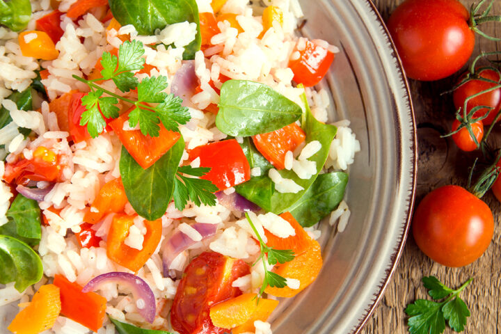 Reispfanne mit Tomaten und Gemüse - Rezept Bild