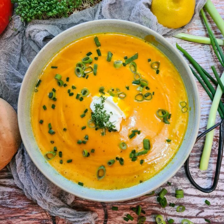 WASGAU und kochmalwieder: herbstliche Kürbissuppe